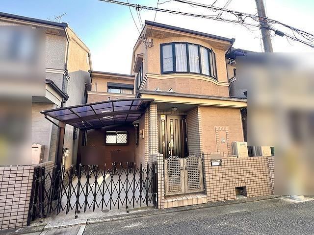 Sunny 4LDK House with Two Balconies - Photo 1