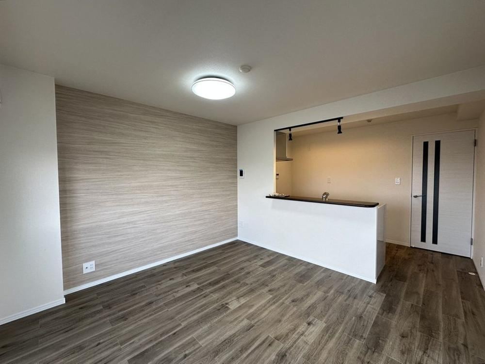 Pet-Friendly 2LDK Apartment in Soka - Photo 1