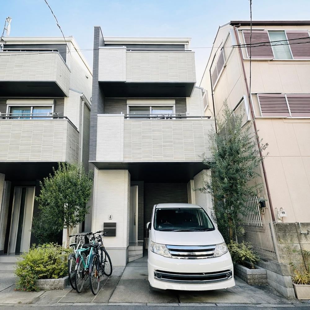 Charming 2LDK+S House Near Shin-Koiwa Station - Photo 1