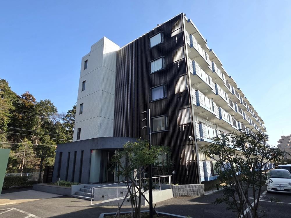 Charming 2LDK Apartment in Chuo-Rinkan - Photo 1