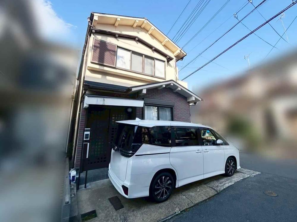 Corner Lot 4LDK House in Mukō City - Photo 1