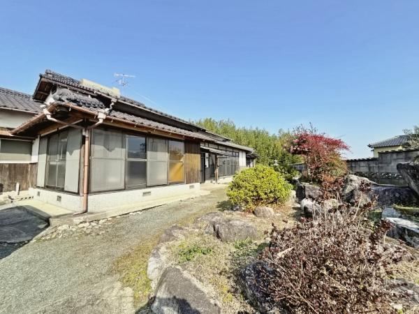 Spacious 5DK House in Chikuhomotoyoshi, Iizuka - Photo 1