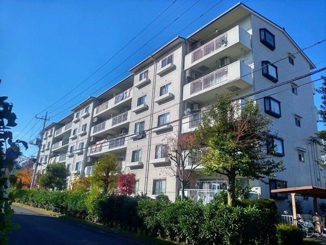 4LDK apartment in Iruma, Saitama - Photo 1