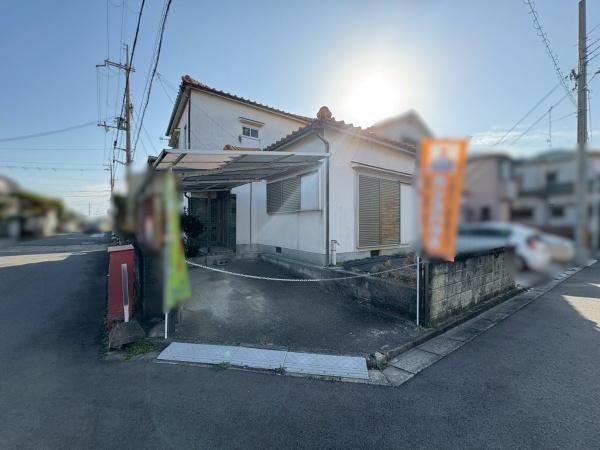 4DK House with Carport in Iwade City - Photo 1