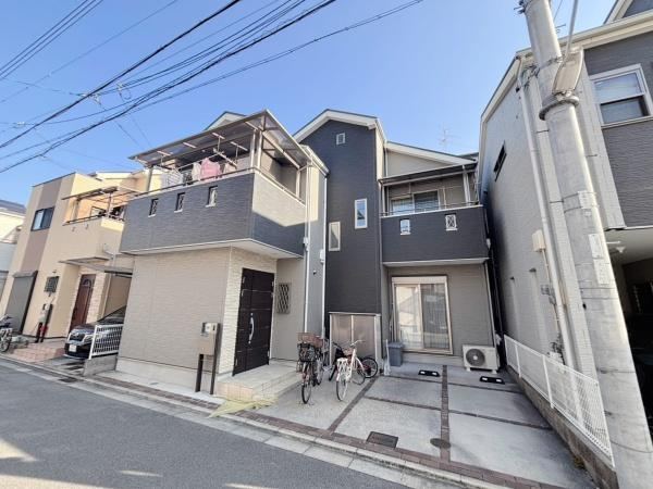 2-Story House Built in 2014 in Suwahirocho - Photo 1