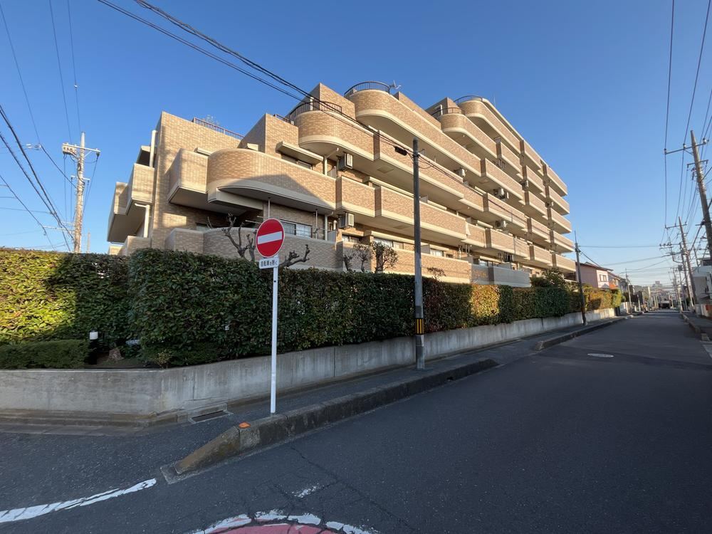 Newly Renovated 3LDK Apartment in Ryoke - Photo 1