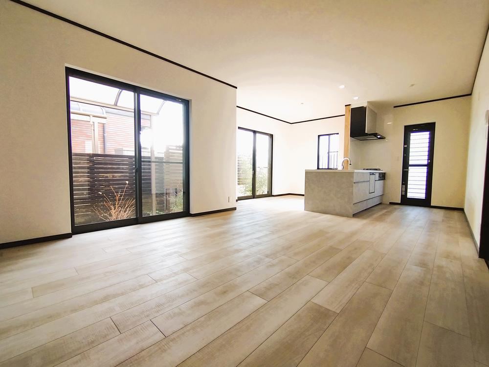 Recently Renovated 4LDK Ready for Immediate Viewing - Photo 1