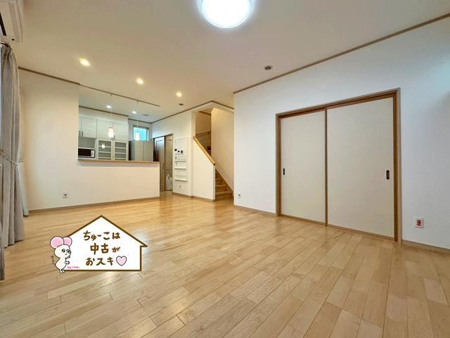 Comfortable 4LDK Home with Solar Power in Rifu - Photo 1
