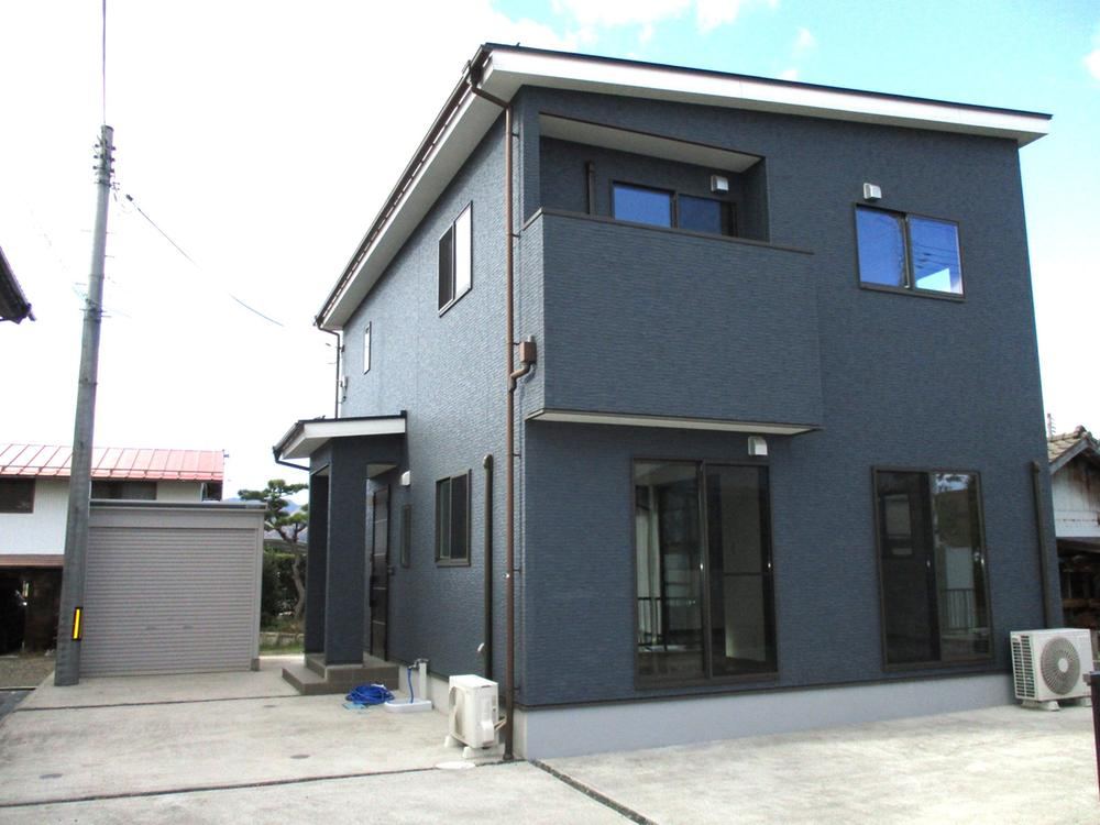 Renovated 5SLDK House in Hikawa-cho Sakata - Photo 1