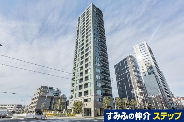Modern 2LDK Apartment in Akabane - Photo 1