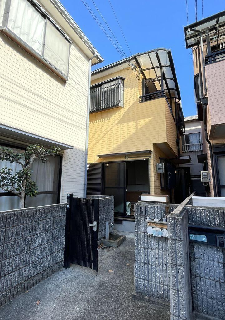 Modern 3LDK Home in Nishinomiya - Photo 1