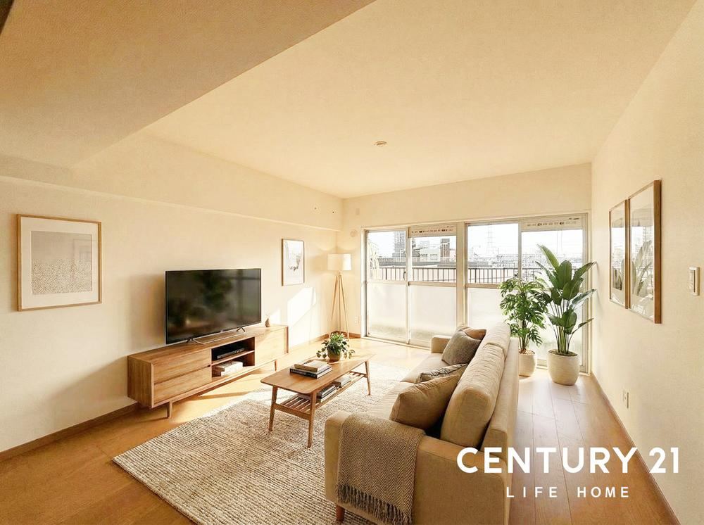 Renovated 3LDK Apartment Just 2 Minutes from Shitte Station - Photo 1