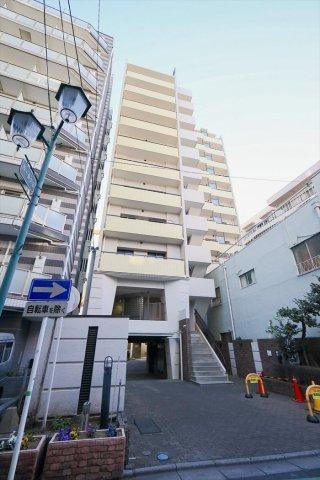Bright 3LDK Corner Apartment in Nishi-Kawaguchi - Photo 1