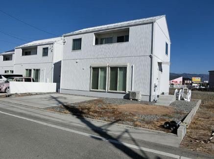 Modern 4LDK Home in Showa Town - Photo 1