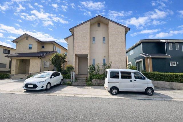 Quality 4LDK Home by Toho Home - Photo 1