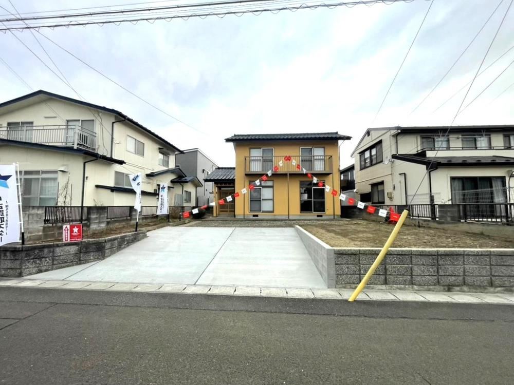 Recently Renovated 4LDK House in Tomiya - Photo 1