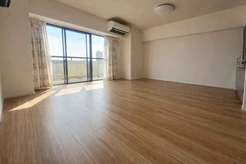 Spacious 1LDK+S Apartment in Takinogawa - Photo 1
