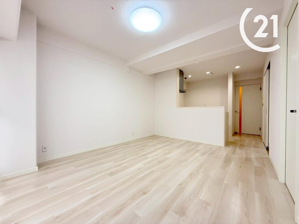 3LDK apartment in Nishiyodogawa Ward, Osaka - Photo 1