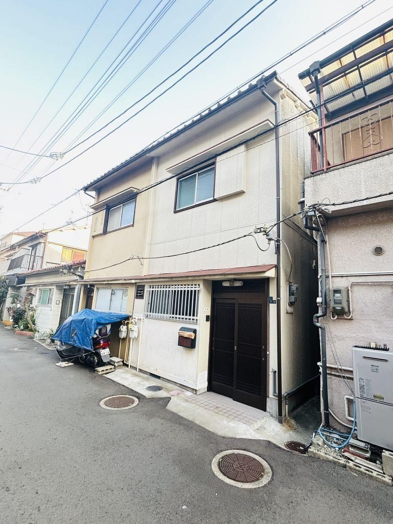 Charming 3DK House in Amagasaki - Photo 1