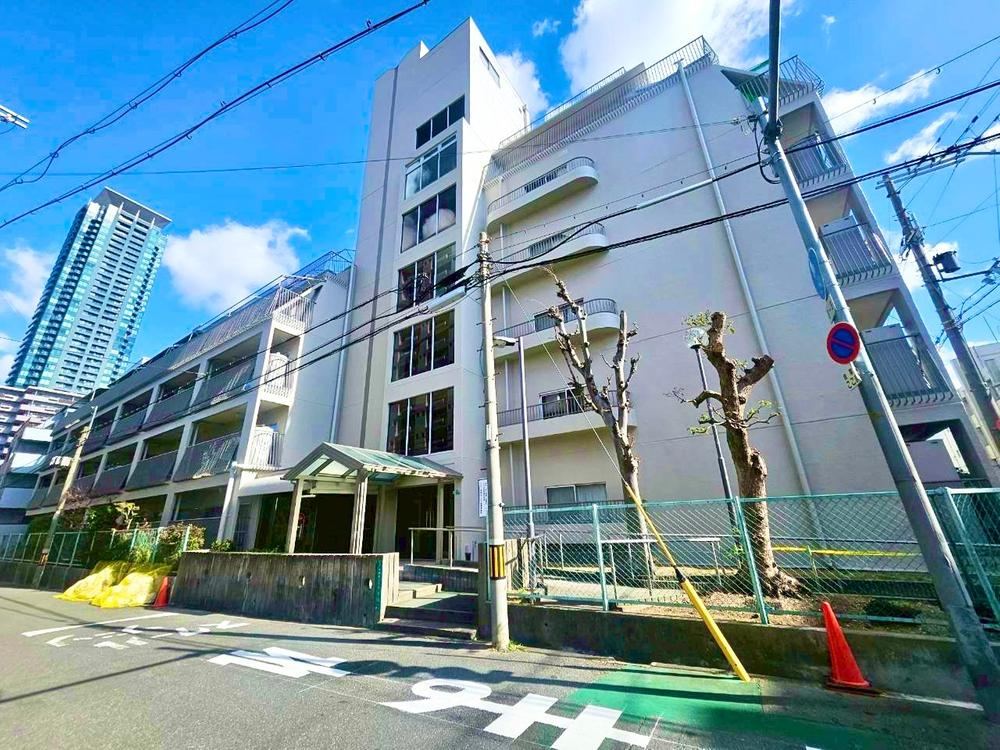 2LDK apartment in Abeno Ward, Osaka - Photo 1