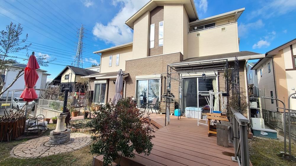 Spacious 7LDK Home Perfect for Multi-Generational Living in Seto - Photo 1