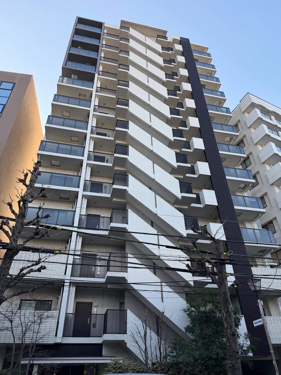 Stylish 2LDK Apartment in Chuo - Photo 1