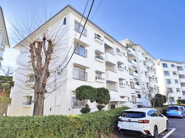 Spacious 4DK Apartment Near Katakuracho Station - Photo 1