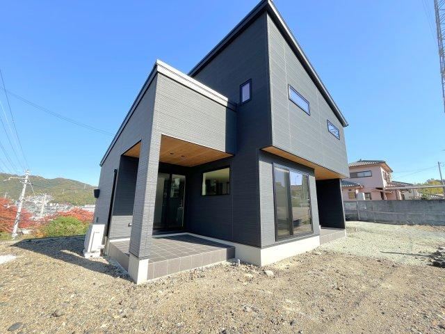 Energy-Efficient 4LDK House in Himeji - Photo 1