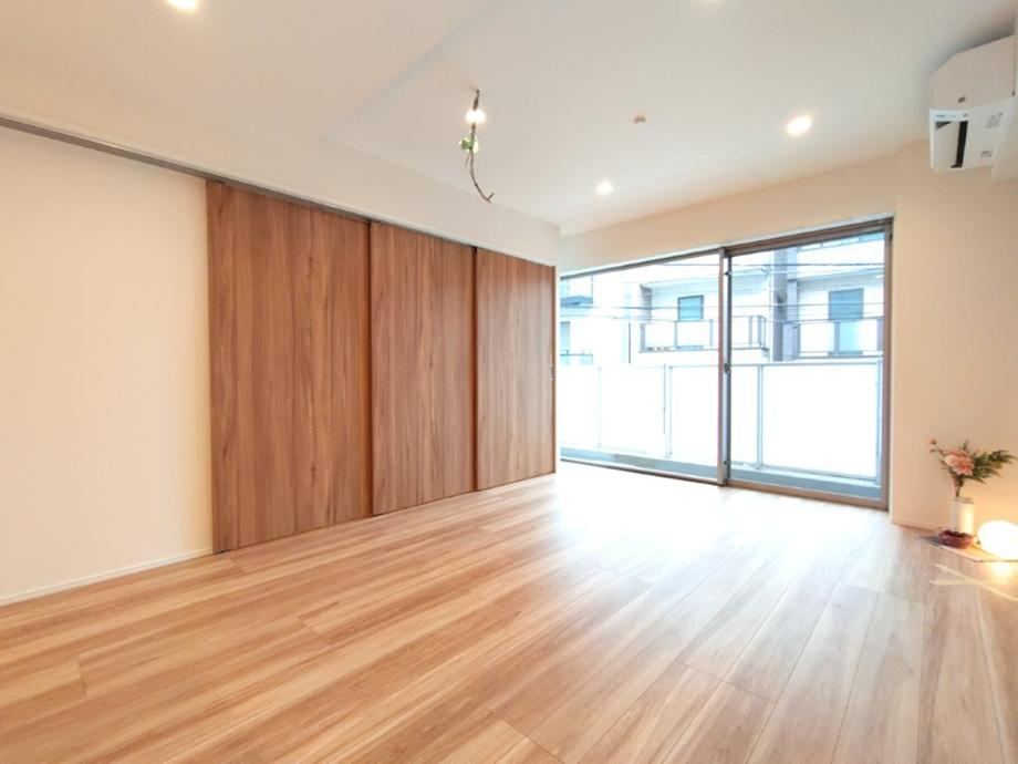 2LDK apartment in Shibuya Ward, Tokyo - Photo 1