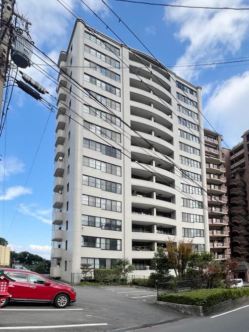 4LDK apartment in Beppu, Oita - Photo 1