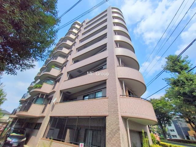 Conveniently Located 3LDK Apartment Near Shopping Center - Photo 1