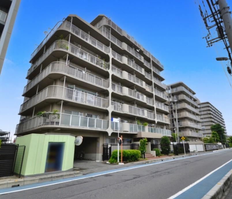 Spacious 3LDK Apartment with Great Access - Photo 1