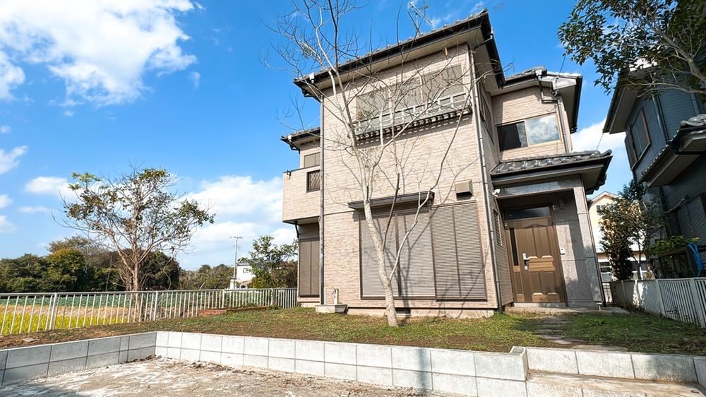 Renovated 4LDK House in Sekinai - Photo 1