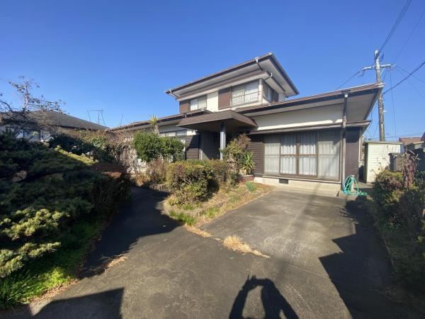 Spacious 5LDK Home Near Nishitokoshin Station - Photo 1