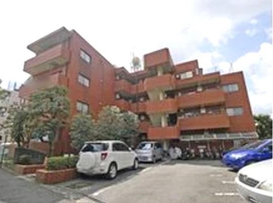 3DK Apartment with Southern Balcony - Photo 1