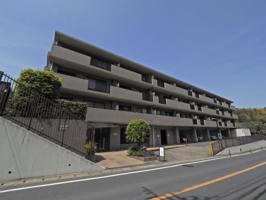 3LDK Apartment in Tama Plaza Area, Kawasaki - Photo 1
