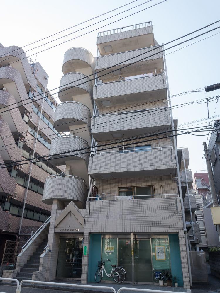 Charming 2DK Apartment in Itabashi - Photo 1