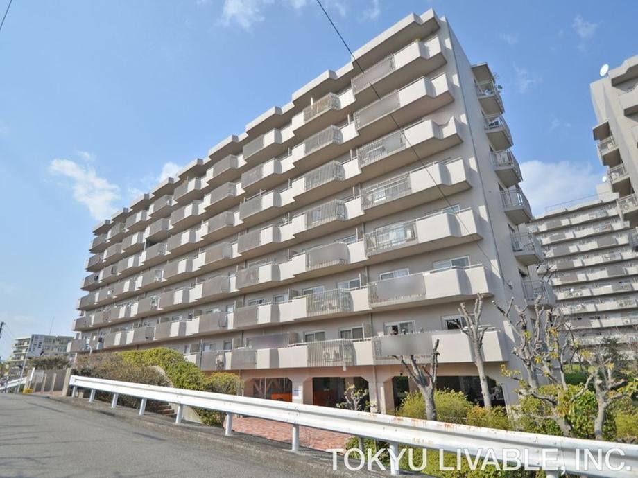 2LDK+S apartment in Suita, Osaka - Photo 1