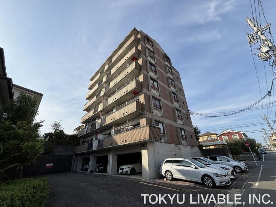 2LDK apartment in Owariasahi, Aichi - Photo 1