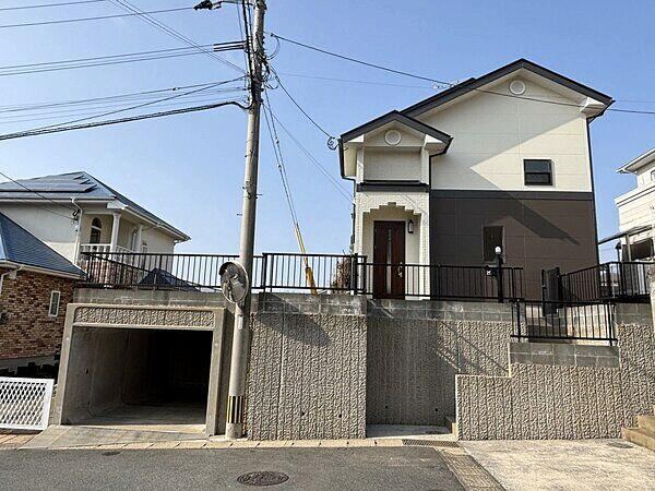 4LDK Home in Peaceful Fukutsu Area - Photo 1