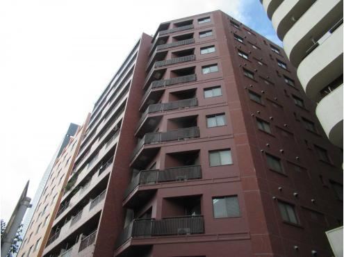 1LDK apartment in Shinjuku Ward, Tokyo - Photo 1