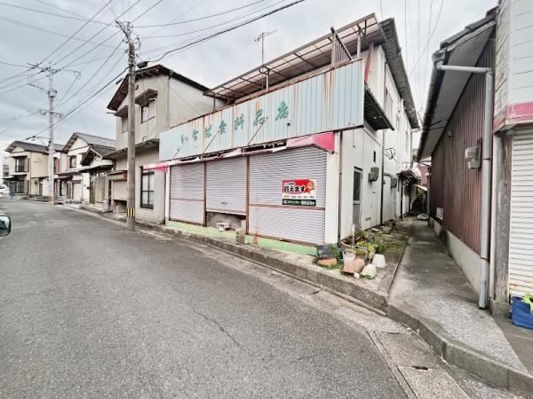 5DK Detached House with Store Near Itoda Station - Photo 1