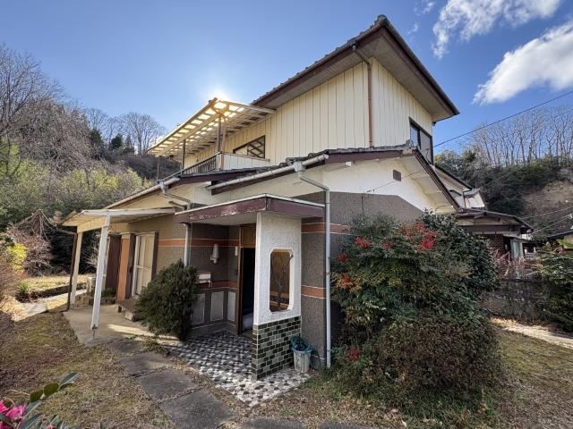 DIY-Friendly 5DK House Near Iwaki Interchange - Photo 1