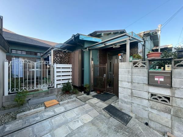 Spacious 6DK Detached House in Shin-Data - Photo 1
