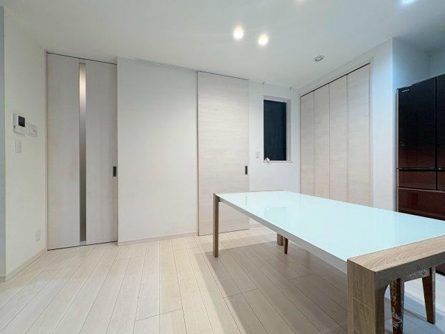 Modern 2LDK House in Ikawadani, Kobe - Photo 1