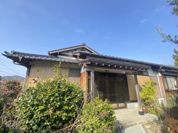Cozy 4LDK Home with Garden in Oi - Photo 1