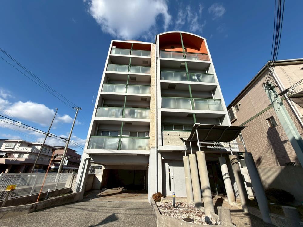 2LDK apartment in Amagasaki, Hyogo - Photo 1