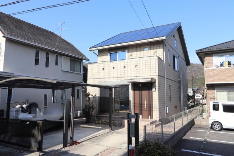 Eco-Friendly 3LDK+S House in Omi Hachiman - Photo 1
