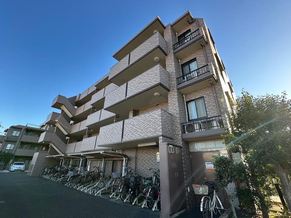 Renovated 2LDK Apartment in Asaka - Photo 1
