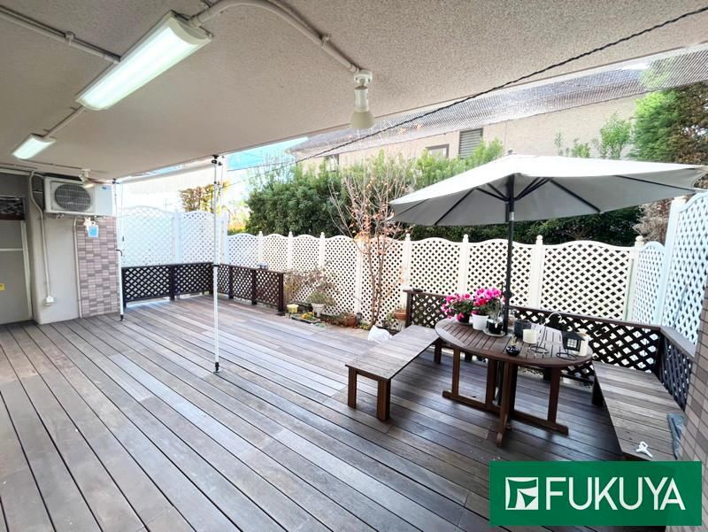 5LDK apartment in Takatsuki, Osaka - Photo 1